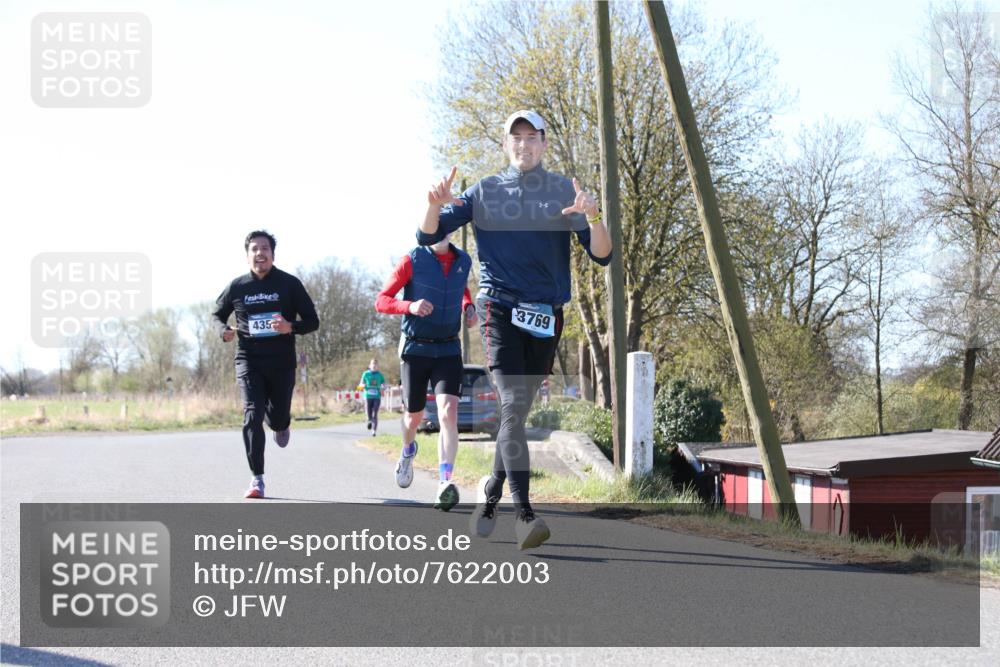 06.04.2025 - 44. Internationalen Wilhelmsburger Insellauf Jannik Wohlers http://msf.ph/oto/7622003 06.04.2025 10:17:02 Laufen 435, 3769 meine-sportfotos.de
