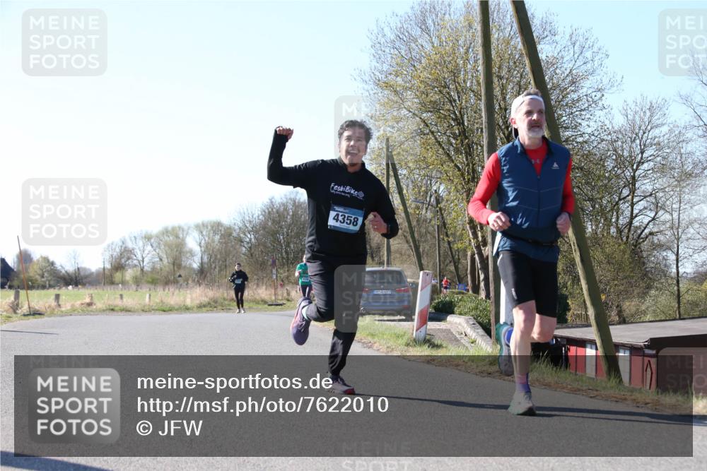 06.04.2025 - 44. Internationalen Wilhelmsburger Insellauf Jannik Wohlers http://msf.ph/oto/7622010 06.04.2025 10:17:03 Laufen 4358, 31, 4323 meine-sportfotos.de