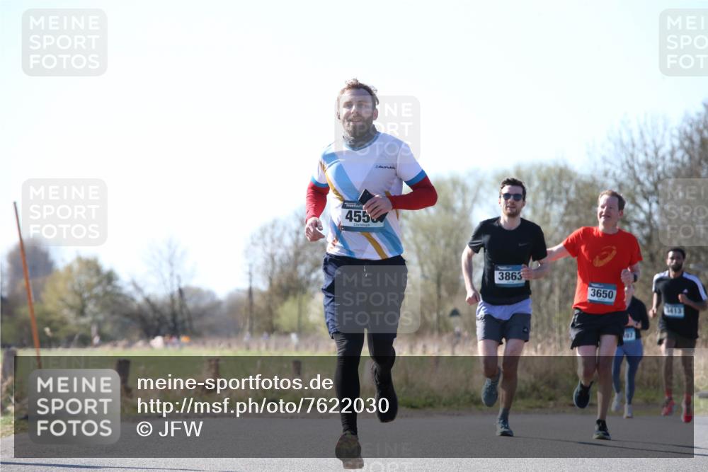 06.04.2025 - 44. Internationalen Wilhelmsburger Insellauf Jannik Wohlers http://msf.ph/oto/7622030 06.04.2025 10:17:31 Laufen 455, 3863, 3650, 3413 meine-sportfotos.de