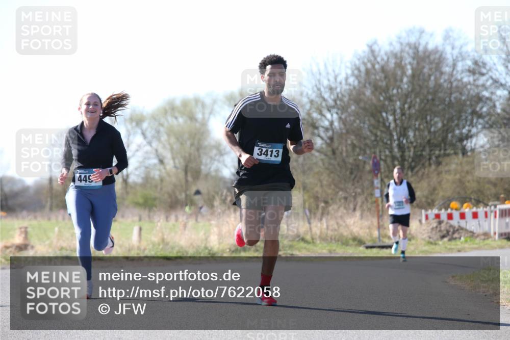 06.04.2025 - 44. Internationalen Wilhelmsburger Insellauf Jannik Wohlers http://msf.ph/oto/7622058 06.04.2025 10:17:37 Laufen 449, 3413 meine-sportfotos.de