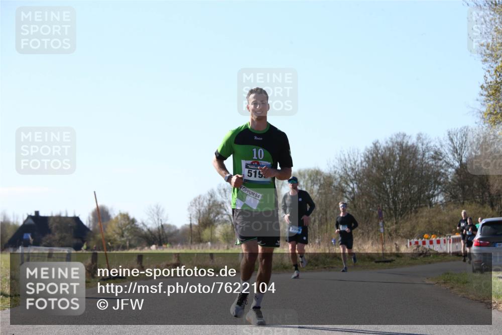 06.04.2025 - 44. Internationalen Wilhelmsburger Insellauf Jannik Wohlers http://msf.ph/oto/7622104 06.04.2025 10:17:59 Laufen 10, 519, 94, 3909 meine-sportfotos.de