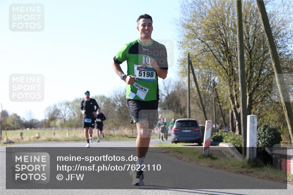 06.04.2025 - 44. Internationalen Wilhelmsburger Insellauf Jannik Wohlers http://msf.ph/oto/7622110 06.04.2025 10:18:01 Laufen 10, 5198, 94 meine-sportfotos.de