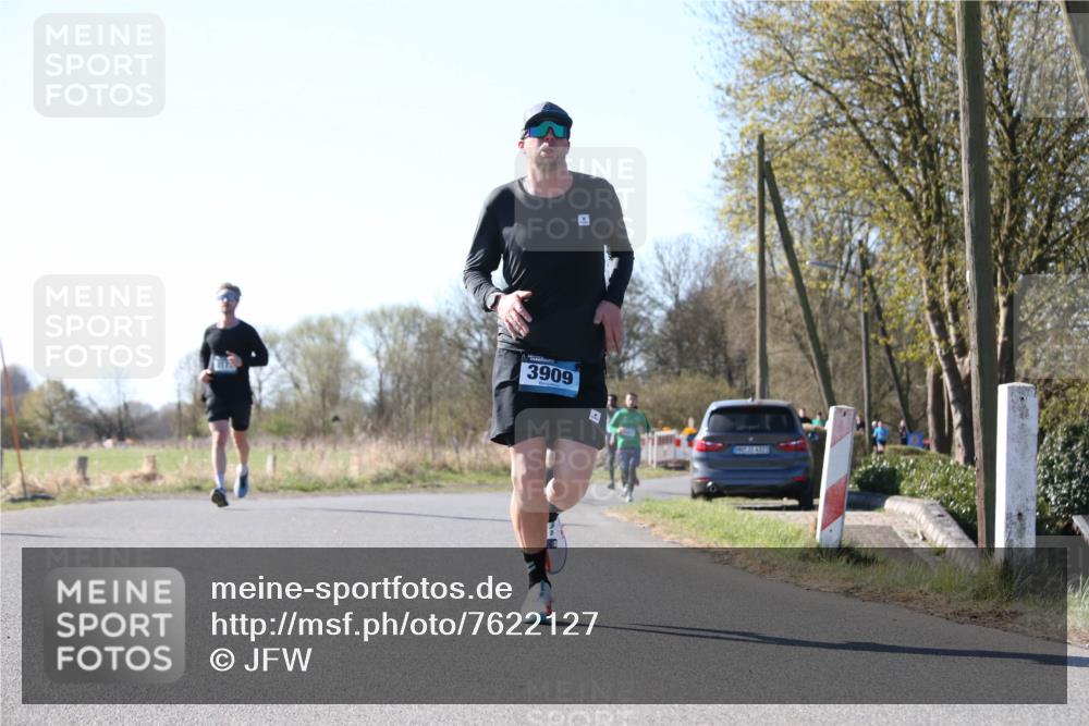 06.04.2025 - 44. Internationalen Wilhelmsburger Insellauf Jannik Wohlers http://msf.ph/oto/7622127 06.04.2025 10:18:05 Laufen 3909, 18, 31, 6923 meine-sportfotos.de