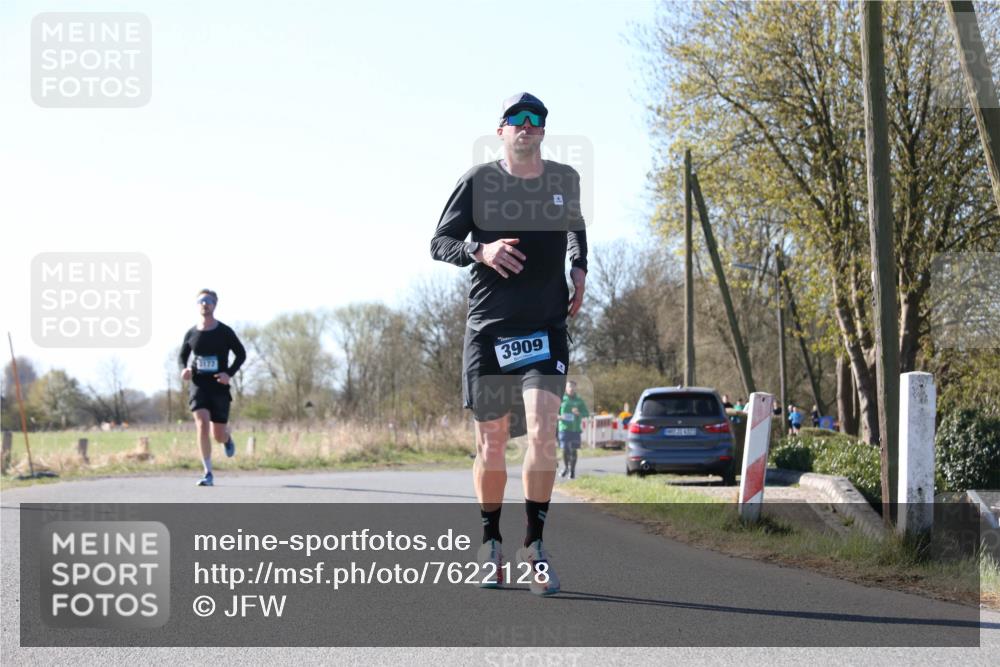 06.04.2025 - 44. Internationalen Wilhelmsburger Insellauf Jannik Wohlers http://msf.ph/oto/7622128 06.04.2025 10:18:05 Laufen 3909 meine-sportfotos.de