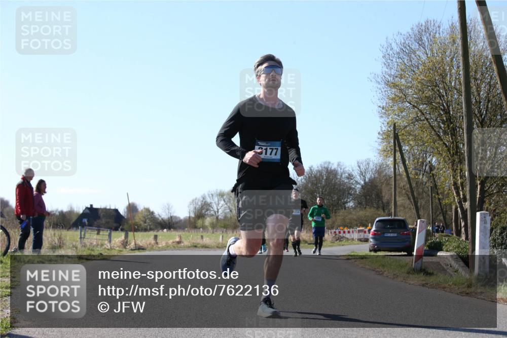 06.04.2025 - 44. Internationalen Wilhelmsburger Insellauf Jannik Wohlers http://msf.ph/oto/7622136 06.04.2025 10:18:10 Laufen 3177, 3356, 3267 meine-sportfotos.de
