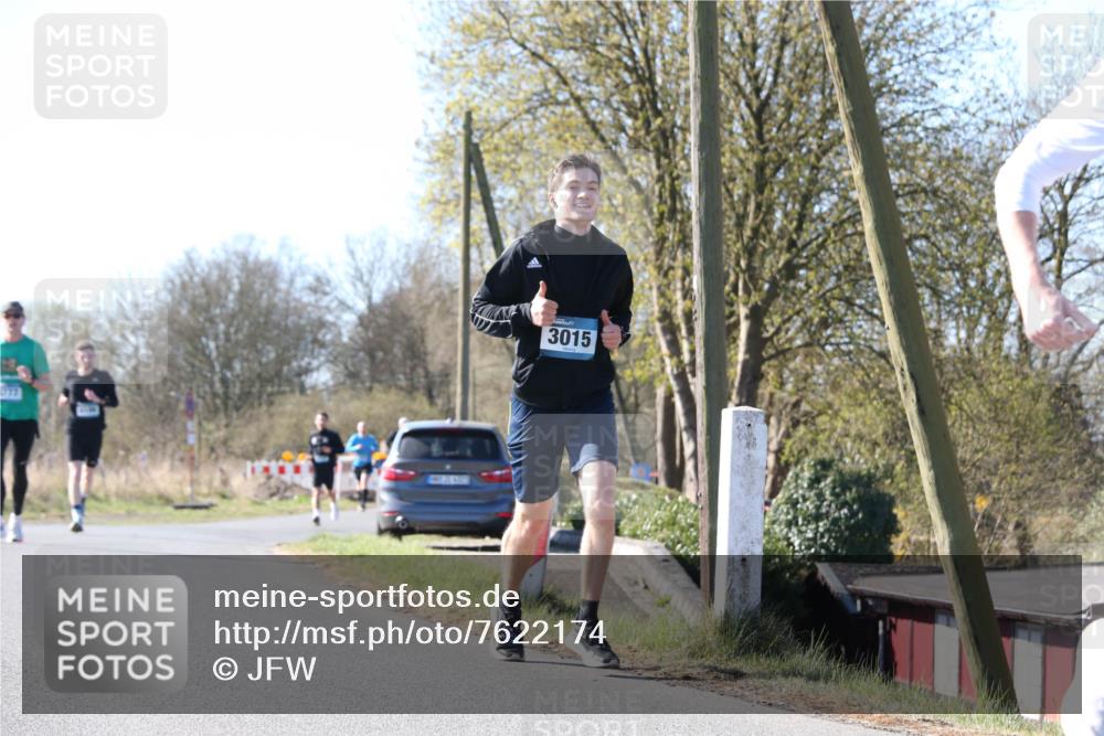 06.04.2025 - 44. Internationalen Wilhelmsburger Insellauf Jannik Wohlers http://msf.ph/oto/7622174 06.04.2025 10:18:26 Laufen 3015 meine-sportfotos.de