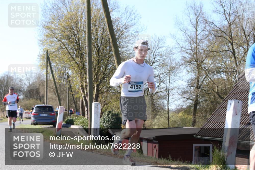 06.04.2025 - 44. Internationalen Wilhelmsburger Insellauf Jannik Wohlers http://msf.ph/oto/7622228 06.04.2025 10:19:06 Laufen 4152 meine-sportfotos.de