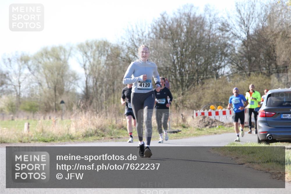 06.04.2025 - 44. Internationalen Wilhelmsburger Insellauf Jannik Wohlers http://msf.ph/oto/7622237 06.04.2025 10:19:16 Laufen 4120, 4284 meine-sportfotos.de