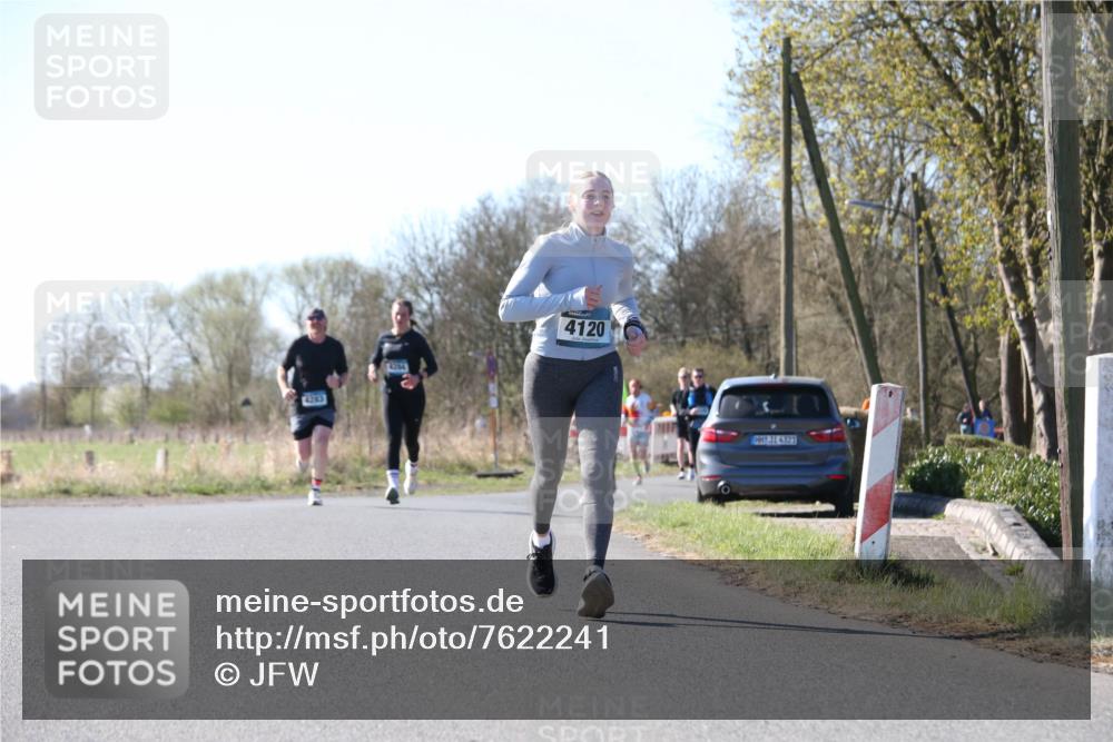 06.04.2025 - 44. Internationalen Wilhelmsburger Insellauf Jannik Wohlers http://msf.ph/oto/7622241 06.04.2025 10:19:19 Laufen 4263, 4264, 4120, 31, 4323 meine-sportfotos.de