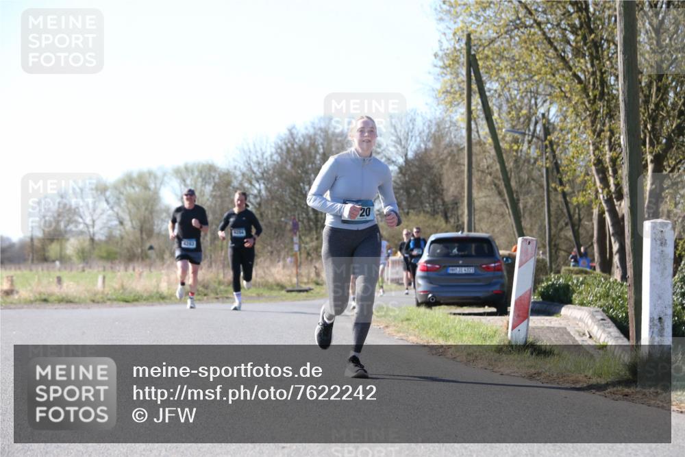 06.04.2025 - 44. Internationalen Wilhelmsburger Insellauf Jannik Wohlers http://msf.ph/oto/7622242 06.04.2025 10:19:19 Laufen 4263, 4264, 20, 31, 4323 meine-sportfotos.de