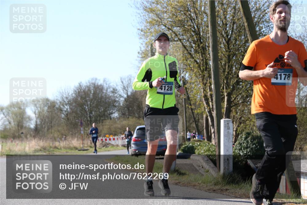 06.04.2025 - 44. Internationalen Wilhelmsburger Insellauf Jannik Wohlers http://msf.ph/oto/7622269 06.04.2025 10:19:43 Laufen 4128, 4178 meine-sportfotos.de