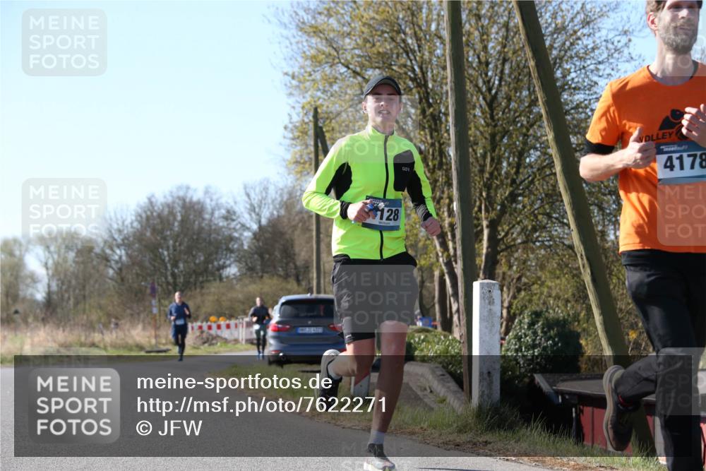 06.04.2025 - 44. Internationalen Wilhelmsburger Insellauf Jannik Wohlers http://msf.ph/oto/7622271 06.04.2025 10:19:43 Laufen 128, 4178 meine-sportfotos.de