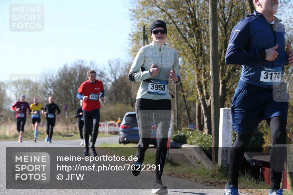06.04.2025 - 44. Internationalen Wilhelmsburger Insellauf Jannik Wohlers http://msf.ph/oto/7622291 06.04.2025 10:19:58 Laufen 4534, 3958, 3174 meine-sportfotos.de