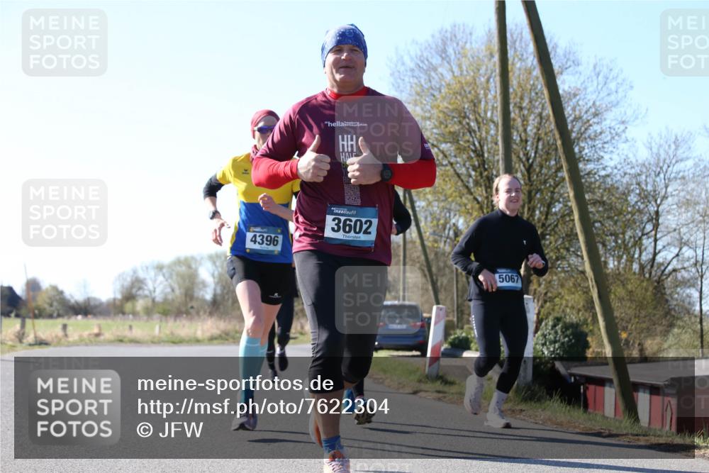 06.04.2025 - 44. Internationalen Wilhelmsburger Insellauf Jannik Wohlers http://msf.ph/oto/7622304 06.04.2025 10:20:06 Laufen 4396, 3602, 5067 meine-sportfotos.de