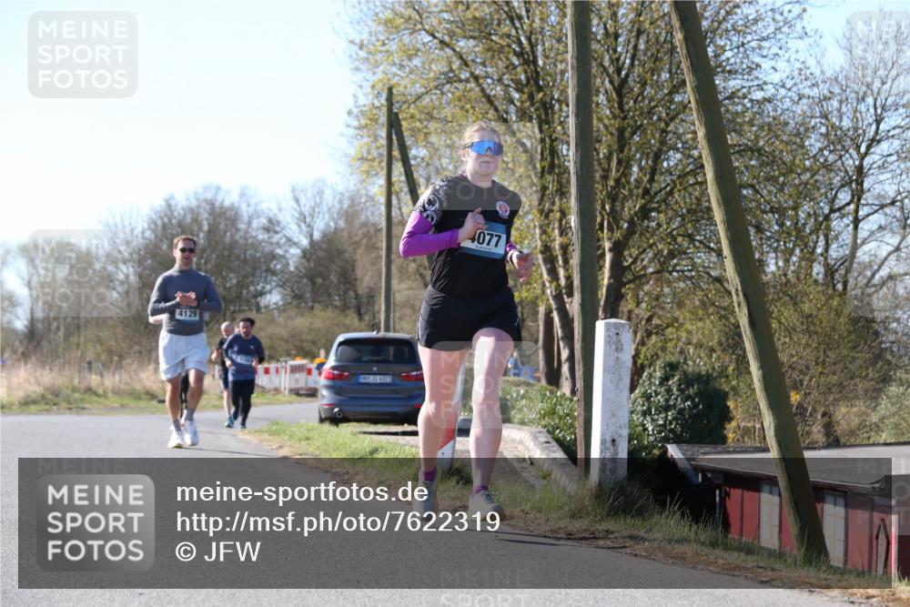 06.04.2025 - 44. Internationalen Wilhelmsburger Insellauf Jannik Wohlers http://msf.ph/oto/7622319 06.04.2025 10:20:13 Laufen 4129, 4077 meine-sportfotos.de