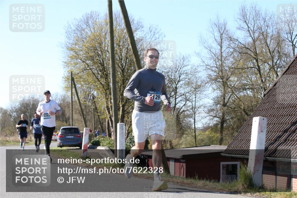 06.04.2025 - 44. Internationalen Wilhelmsburger Insellauf Jannik Wohlers http://msf.ph/oto/7622328 06.04.2025 10:20:17 Laufen 4293, 129 meine-sportfotos.de