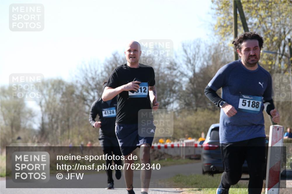 06.04.2025 - 44. Internationalen Wilhelmsburger Insellauf Jannik Wohlers http://msf.ph/oto/7622340 06.04.2025 10:20:21 Laufen 4124, 12, 5188 meine-sportfotos.de