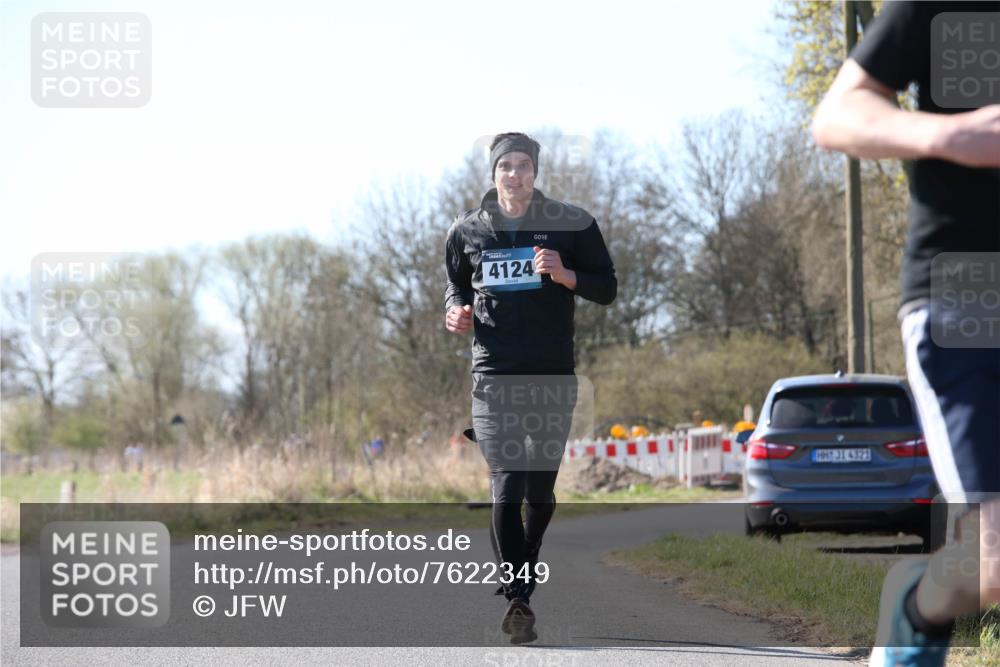 06.04.2025 - 44. Internationalen Wilhelmsburger Insellauf Jannik Wohlers http://msf.ph/oto/7622349 06.04.2025 10:20:23 Laufen 4124, 31, 4321 meine-sportfotos.de