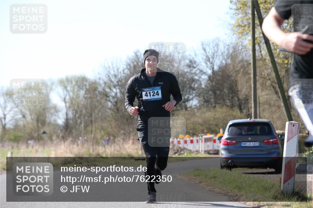 06.04.2025 - 44. Internationalen Wilhelmsburger Insellauf Jannik Wohlers http://msf.ph/oto/7622350 06.04.2025 10:20:23 Laufen 4124, 31, 4323 meine-sportfotos.de