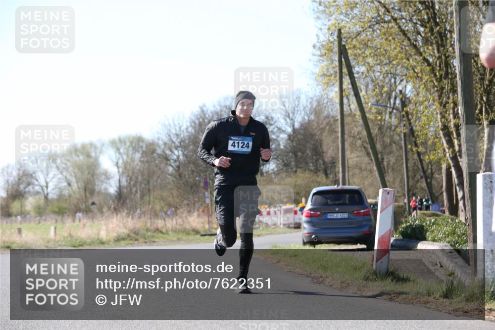 06.04.2025 - 44. Internationalen Wilhelmsburger Insellauf Jannik Wohlers http://msf.ph/oto/7622351 06.04.2025 10:20:23 Laufen 4124 meine-sportfotos.de