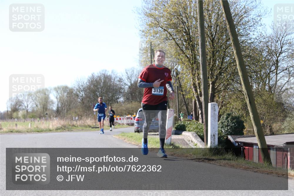 06.04.2025 - 44. Internationalen Wilhelmsburger Insellauf Jannik Wohlers http://msf.ph/oto/7622362 06.04.2025 10:20:38 Laufen 3139 meine-sportfotos.de