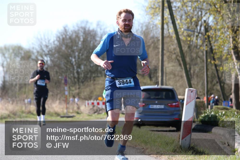 06.04.2025 - 44. Internationalen Wilhelmsburger Insellauf Jannik Wohlers http://msf.ph/oto/7622369 06.04.2025 10:20:44 Laufen 3944 meine-sportfotos.de