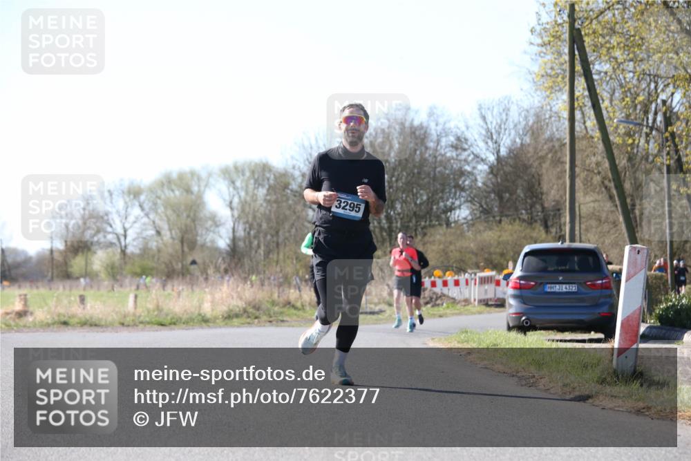 06.04.2025 - 44. Internationalen Wilhelmsburger Insellauf Jannik Wohlers http://msf.ph/oto/7622377 06.04.2025 10:20:49 Laufen 3295, 4321 meine-sportfotos.de