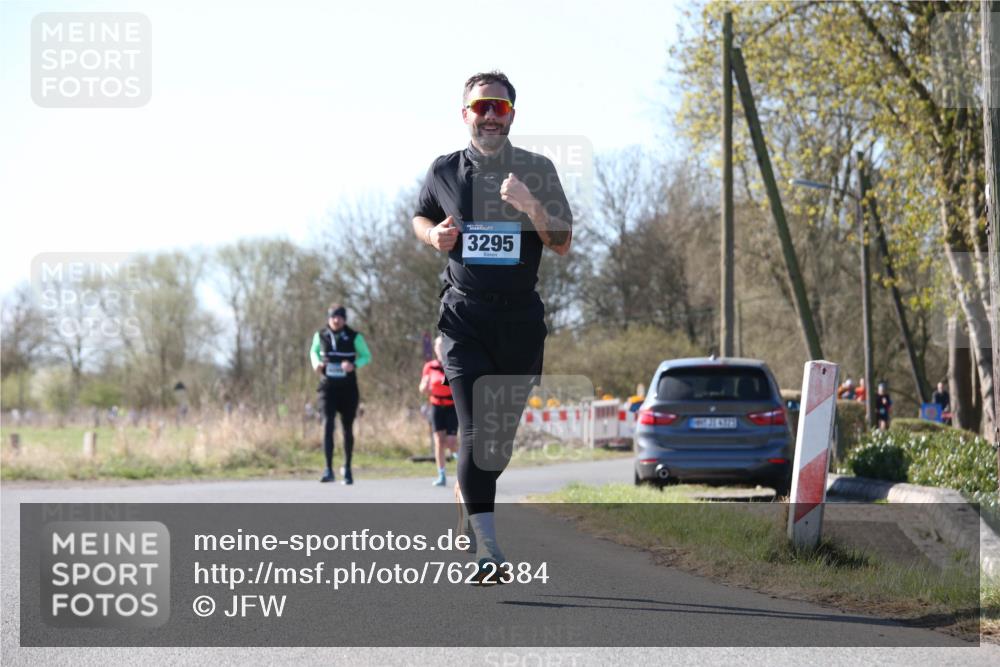 06.04.2025 - 44. Internationalen Wilhelmsburger Insellauf Jannik Wohlers http://msf.ph/oto/7622384 06.04.2025 10:20:50 Laufen 3295 meine-sportfotos.de