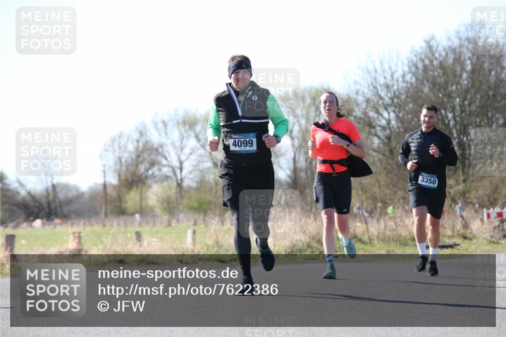 06.04.2025 - 44. Internationalen Wilhelmsburger Insellauf Jannik Wohlers http://msf.ph/oto/7622386 06.04.2025 10:20:56 Laufen 4099, 3350 meine-sportfotos.de
