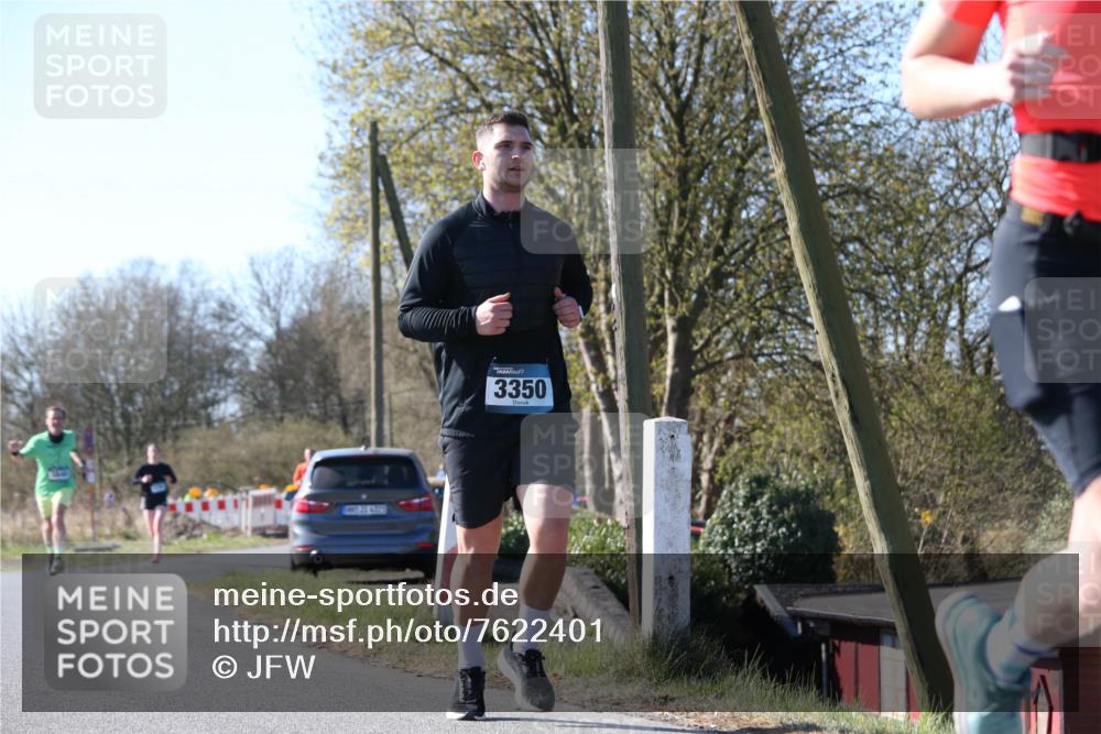 06.04.2025 - 44. Internationalen Wilhelmsburger Insellauf Jannik Wohlers http://msf.ph/oto/7622401 06.04.2025 10:21:02 Laufen 3350 meine-sportfotos.de