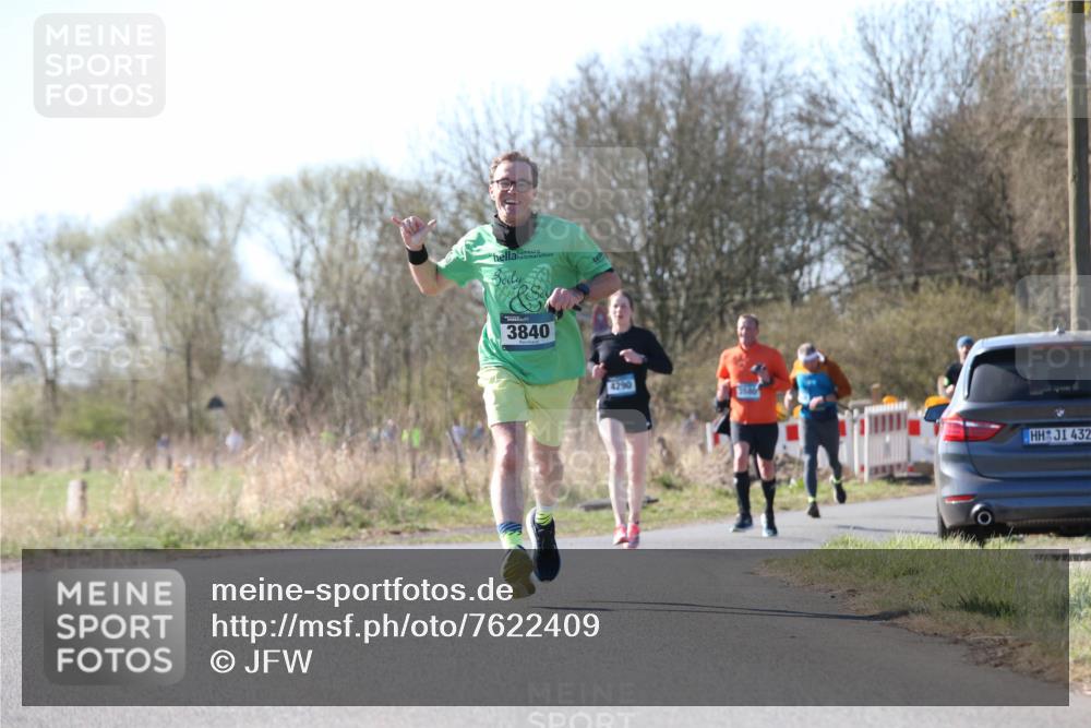 06.04.2025 - 44. Internationalen Wilhelmsburger Insellauf Jannik Wohlers http://msf.ph/oto/7622409 06.04.2025 10:21:06 Laufen 3840, 4290, 3560, 432 meine-sportfotos.de