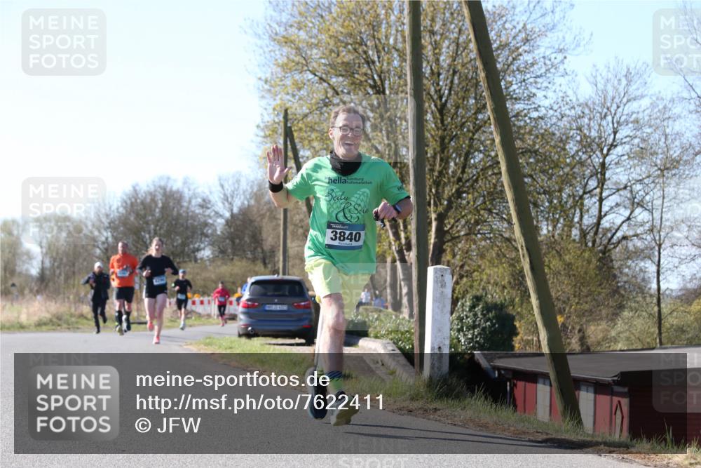 06.04.2025 - 44. Internationalen Wilhelmsburger Insellauf Jannik Wohlers http://msf.ph/oto/7622411 06.04.2025 10:21:09 Laufen 3840 meine-sportfotos.de