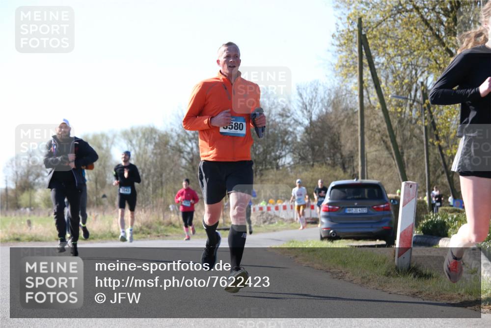 06.04.2025 - 44. Internationalen Wilhelmsburger Insellauf Jannik Wohlers http://msf.ph/oto/7622423 06.04.2025 10:21:15 Laufen 580, 31, 4323 meine-sportfotos.de
