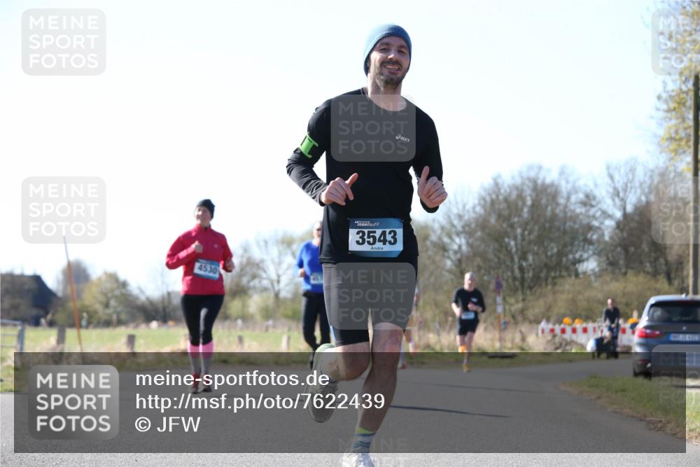 06.04.2025 - 44. Internationalen Wilhelmsburger Insellauf Jannik Wohlers http://msf.ph/oto/7622439 06.04.2025 10:21:23 Laufen 4530, 3543 meine-sportfotos.de