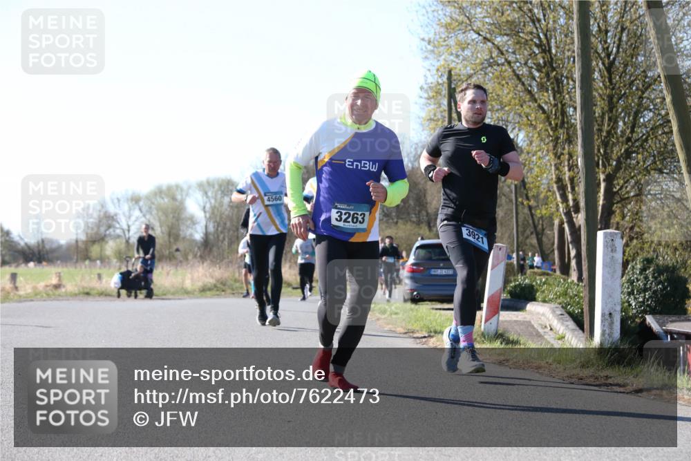 06.04.2025 - 44. Internationalen Wilhelmsburger Insellauf Jannik Wohlers http://msf.ph/oto/7622473 06.04.2025 10:21:44 Laufen 4560, 3921, 3263, 1438, 38, 6523 meine-sportfotos.de