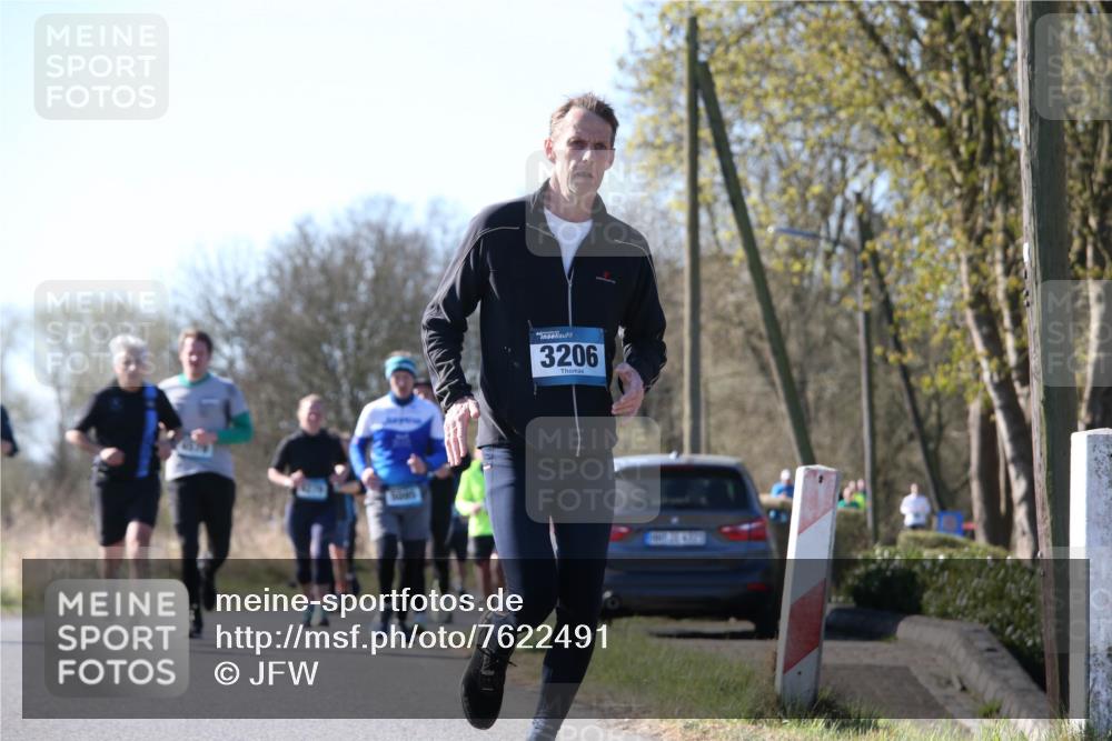 06.04.2025 - 44. Internationalen Wilhelmsburger Insellauf Jannik Wohlers http://msf.ph/oto/7622491 06.04.2025 10:21:48 Laufen 3206 meine-sportfotos.de