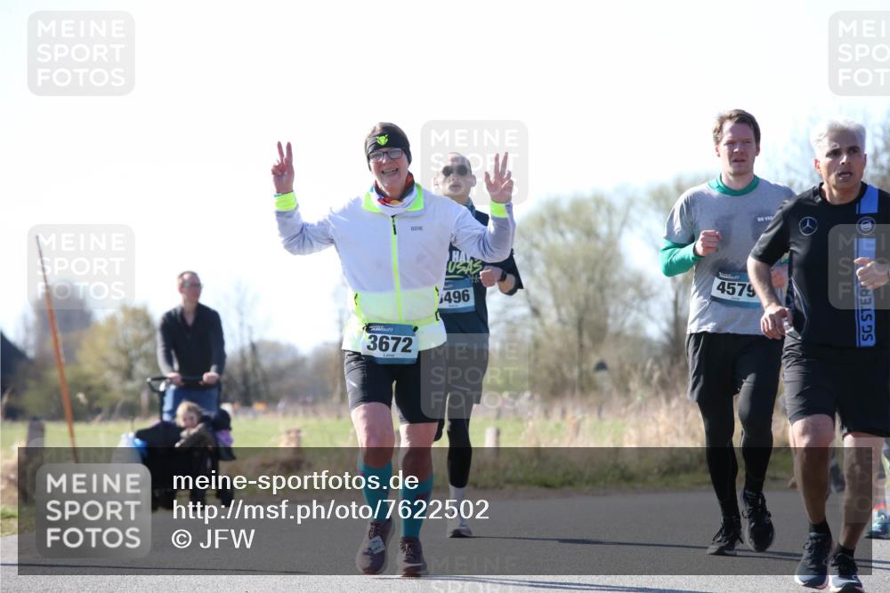 06.04.2025 - 44. Internationalen Wilhelmsburger Insellauf Jannik Wohlers http://msf.ph/oto/7622502 06.04.2025 10:21:51 Laufen 3672, 496, 4579 meine-sportfotos.de