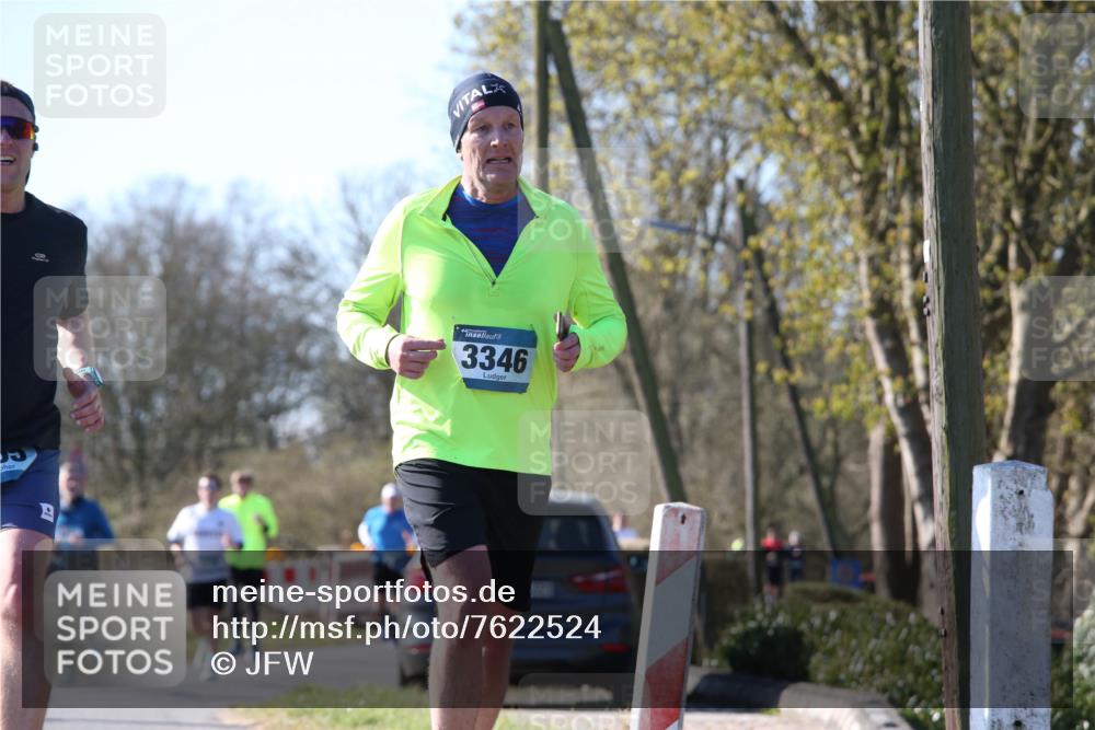06.04.2025 - 44. Internationalen Wilhelmsburger Insellauf Jannik Wohlers http://msf.ph/oto/7622524 06.04.2025 10:21:57 Laufen 4, 3346 meine-sportfotos.de