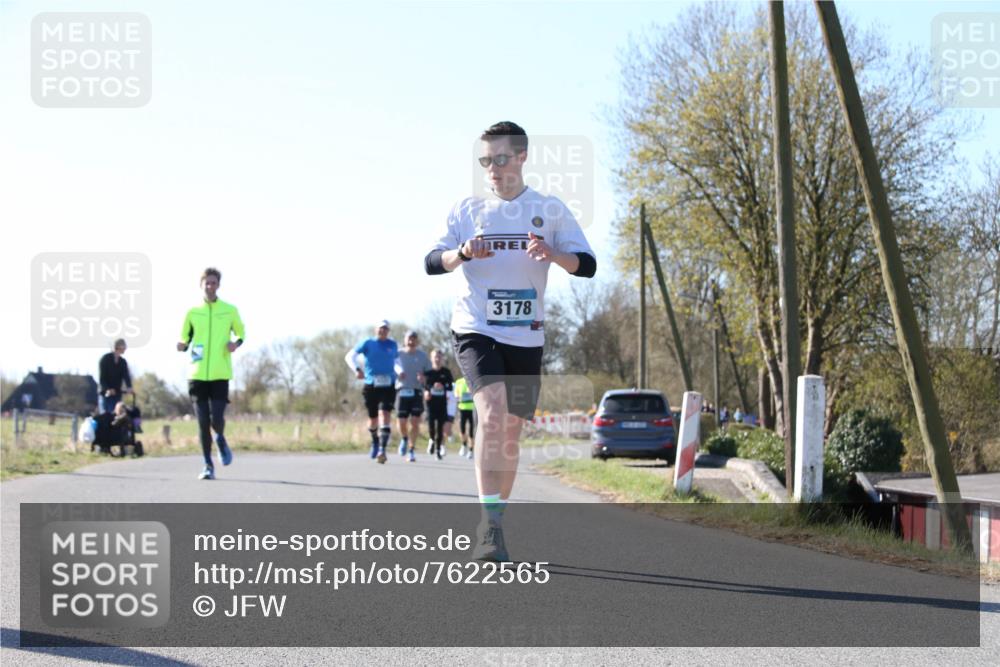 06.04.2025 - 44. Internationalen Wilhelmsburger Insellauf Jannik Wohlers http://msf.ph/oto/7622565 06.04.2025 10:22:10 Laufen 3178 meine-sportfotos.de