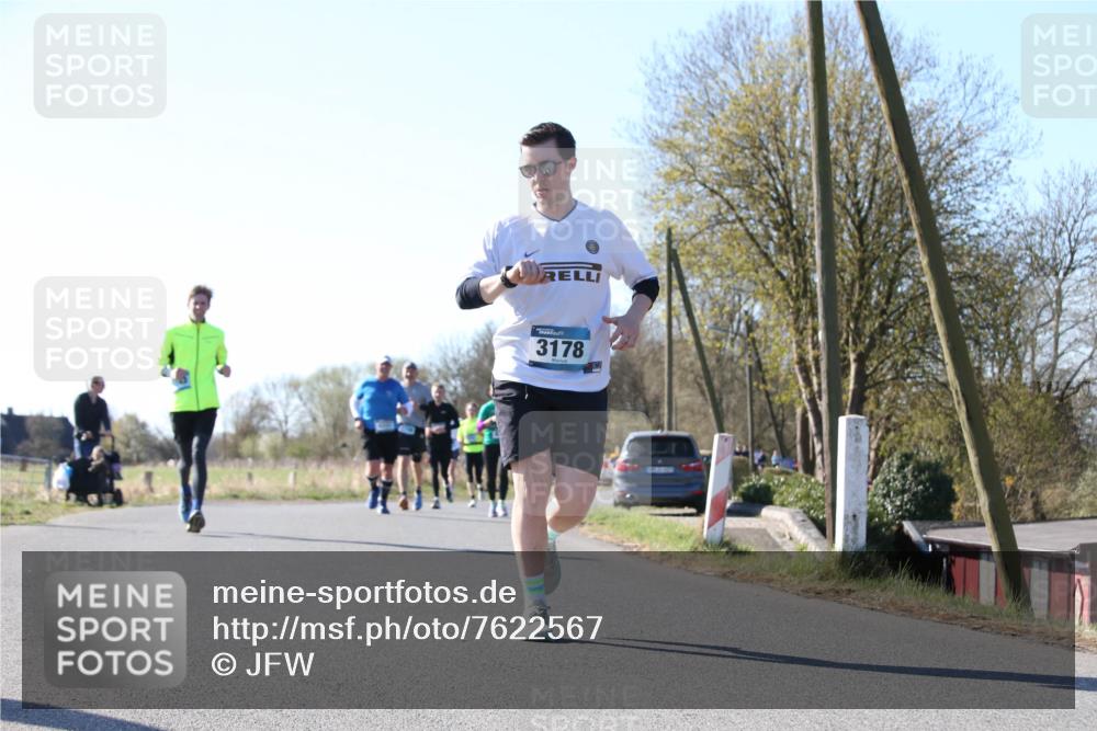 06.04.2025 - 44. Internationalen Wilhelmsburger Insellauf Jannik Wohlers http://msf.ph/oto/7622567 06.04.2025 10:22:10 Laufen 3178 meine-sportfotos.de
