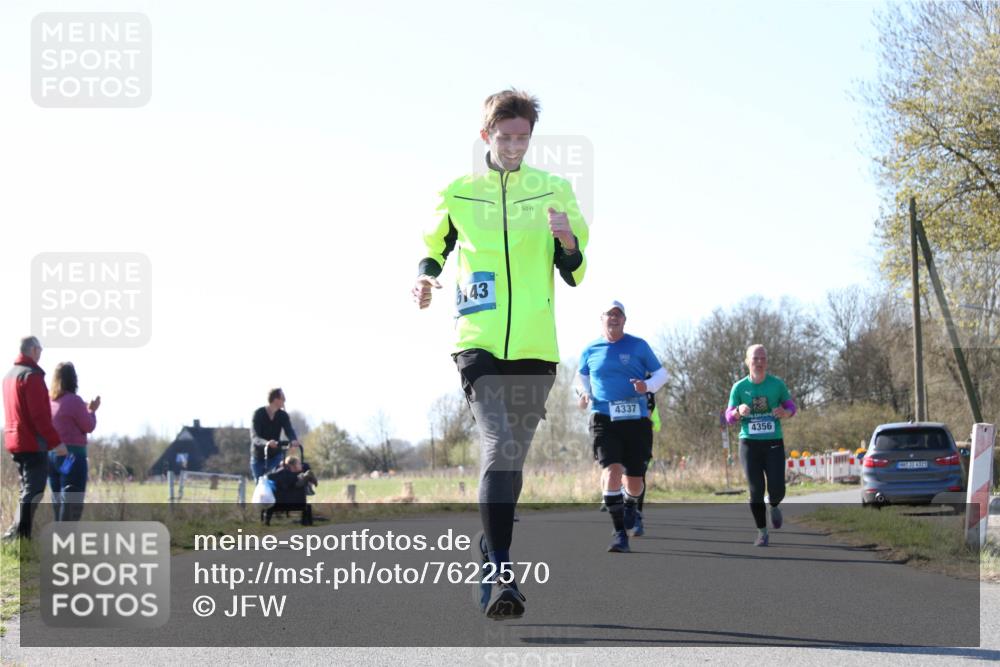 06.04.2025 - 44. Internationalen Wilhelmsburger Insellauf Jannik Wohlers http://msf.ph/oto/7622570 06.04.2025 10:22:12 Laufen 5143, 27, 4337, 4356, 31, 4321 meine-sportfotos.de