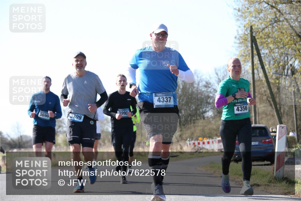 06.04.2025 - 44. Internationalen Wilhelmsburger Insellauf Jannik Wohlers http://msf.ph/oto/7622578 06.04.2025 10:22:14 Laufen 3690, 3709, 3995, 4337, 4356 meine-sportfotos.de