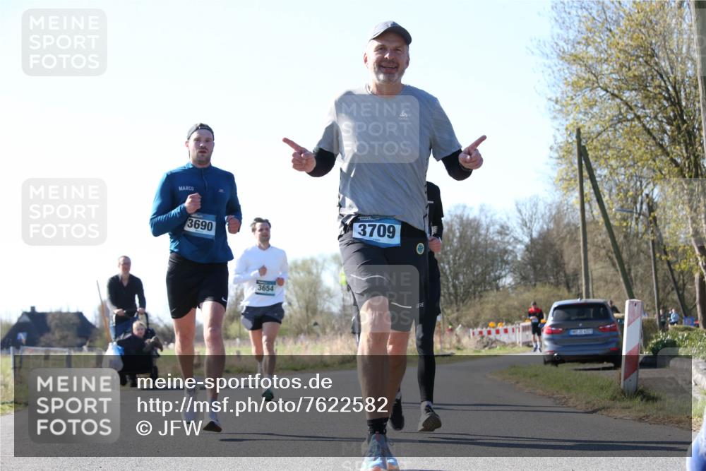 06.04.2025 - 44. Internationalen Wilhelmsburger Insellauf Jannik Wohlers http://msf.ph/oto/7622582 06.04.2025 10:22:16 Laufen 3690, 3654, 3709, 36, 31, 4923 meine-sportfotos.de