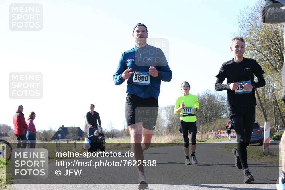 06.04.2025 - 44. Internationalen Wilhelmsburger Insellauf Jannik Wohlers http://msf.ph/oto/7622588 06.04.2025 10:22:17 Laufen 3690, 4253, 399 meine-sportfotos.de