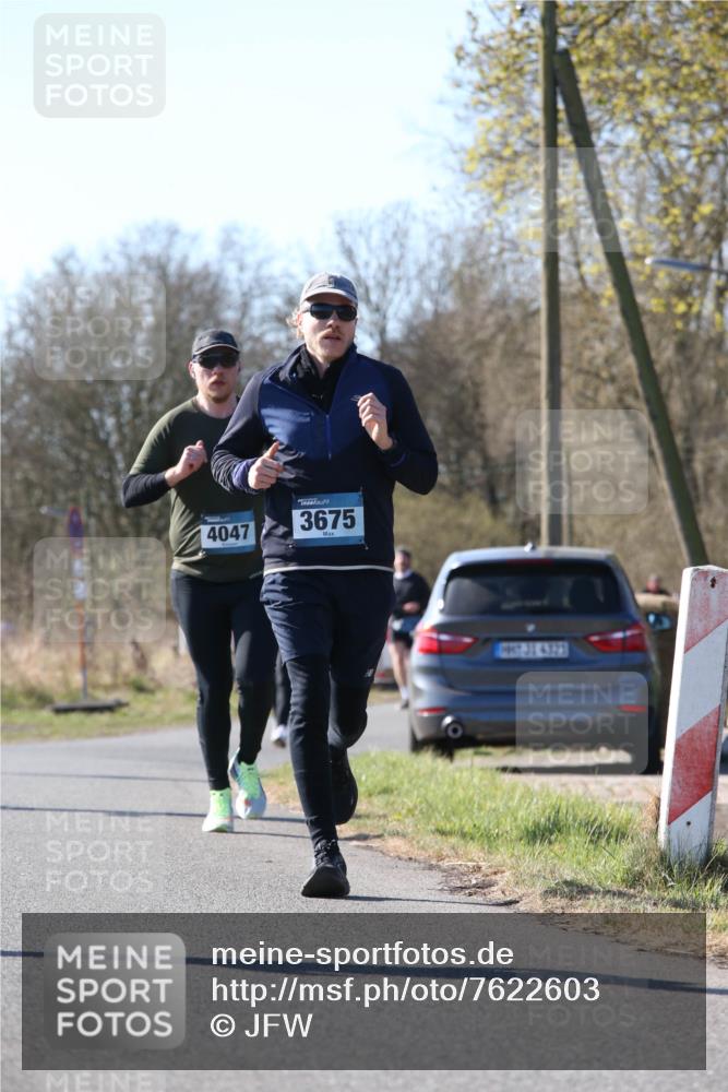 06.04.2025 - 44. Internationalen Wilhelmsburger Insellauf Jannik Wohlers http://msf.ph/oto/7622603 06.04.2025 10:22:34 Laufen 4047, 3675, 31, 4323 meine-sportfotos.de