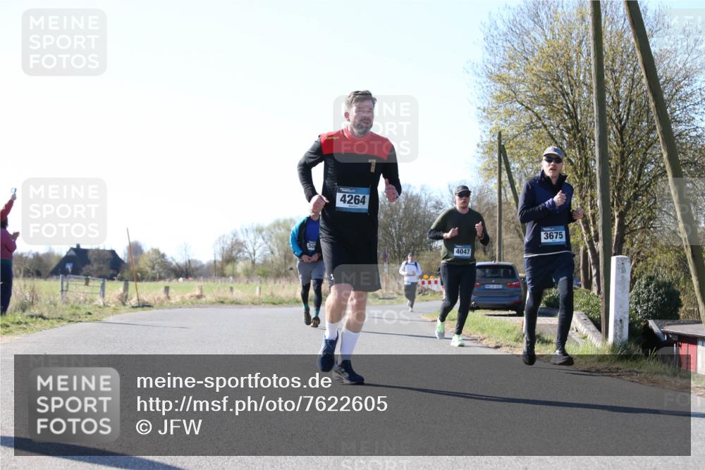 06.04.2025 - 44. Internationalen Wilhelmsburger Insellauf Jannik Wohlers http://msf.ph/oto/7622605 06.04.2025 10:22:35 Laufen 4264, 4047, 31, 4323, 3675 meine-sportfotos.de