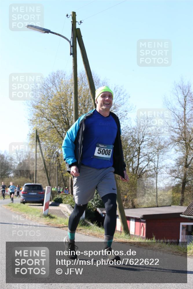 06.04.2025 - 44. Internationalen Wilhelmsburger Insellauf Jannik Wohlers http://msf.ph/oto/7622622 06.04.2025 10:22:39 Laufen 5008 meine-sportfotos.de