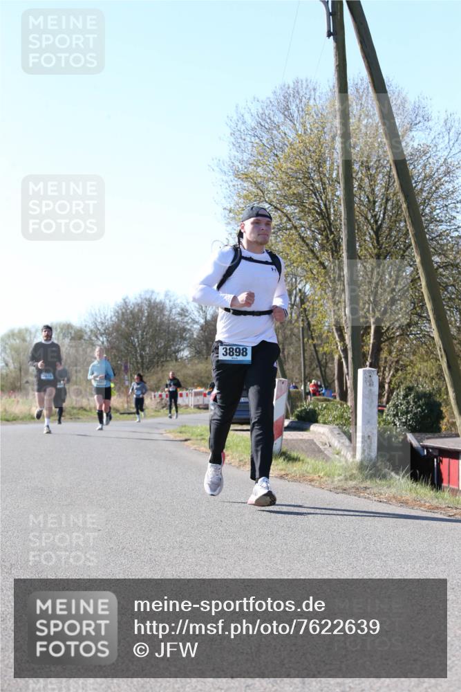 06.04.2025 - 44. Internationalen Wilhelmsburger Insellauf Jannik Wohlers http://msf.ph/oto/7622639 06.04.2025 10:22:45 Laufen 915, 3898 meine-sportfotos.de