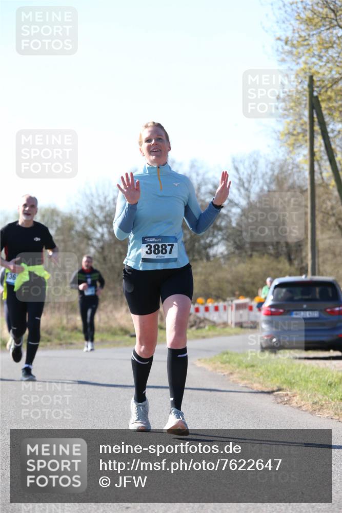 06.04.2025 - 44. Internationalen Wilhelmsburger Insellauf Jannik Wohlers http://msf.ph/oto/7622647 06.04.2025 10:22:51 Laufen 136, 3887 meine-sportfotos.de