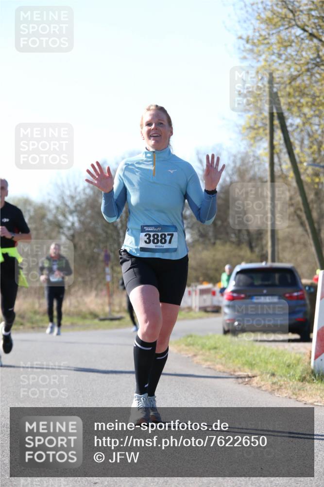 06.04.2025 - 44. Internationalen Wilhelmsburger Insellauf Jannik Wohlers http://msf.ph/oto/7622650 06.04.2025 10:22:52 Laufen 3887 meine-sportfotos.de